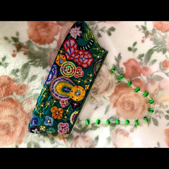 Steve Madden clutch - Picture 2 of 5